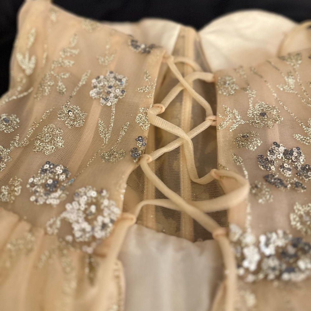 Gold dress strapless